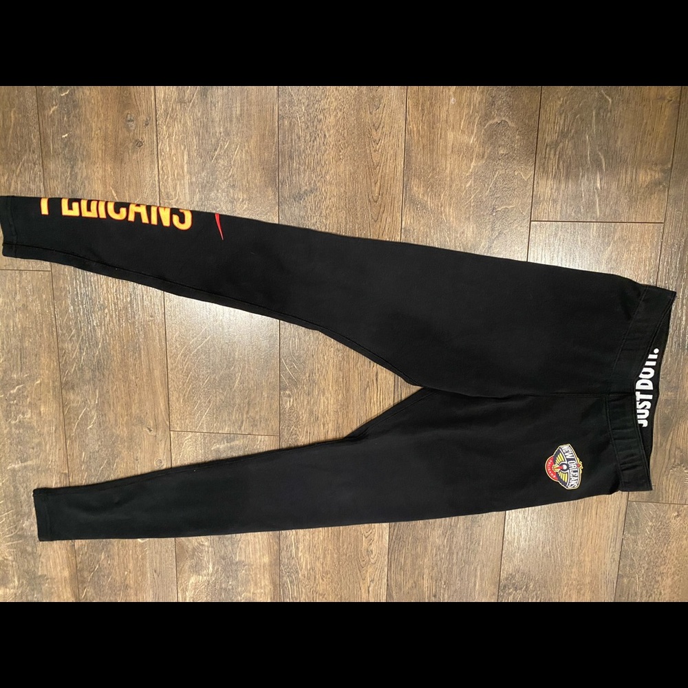 Black Nike leggings XS